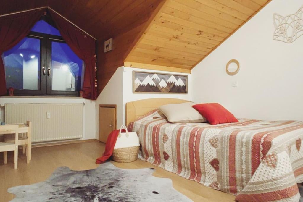 Ferienwohnung Fox_Montessori Family Kranjska Gora Exterior foto
